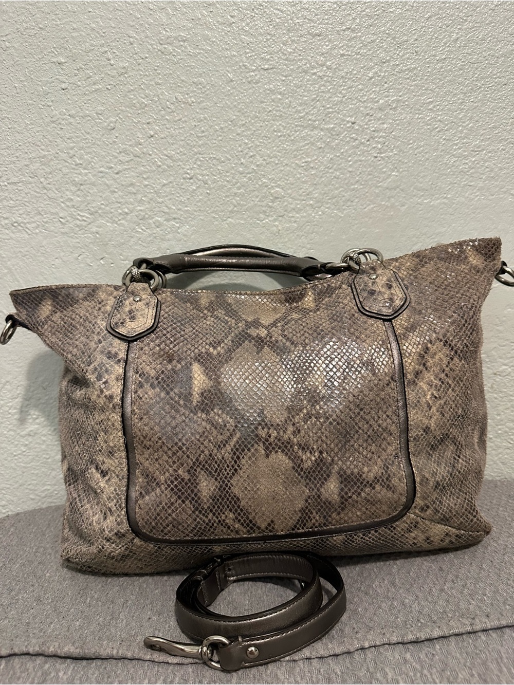 Coach Campbell Snakeskin Embossed Leather Larger Satchel with Top Handles - Picture 11 of 16